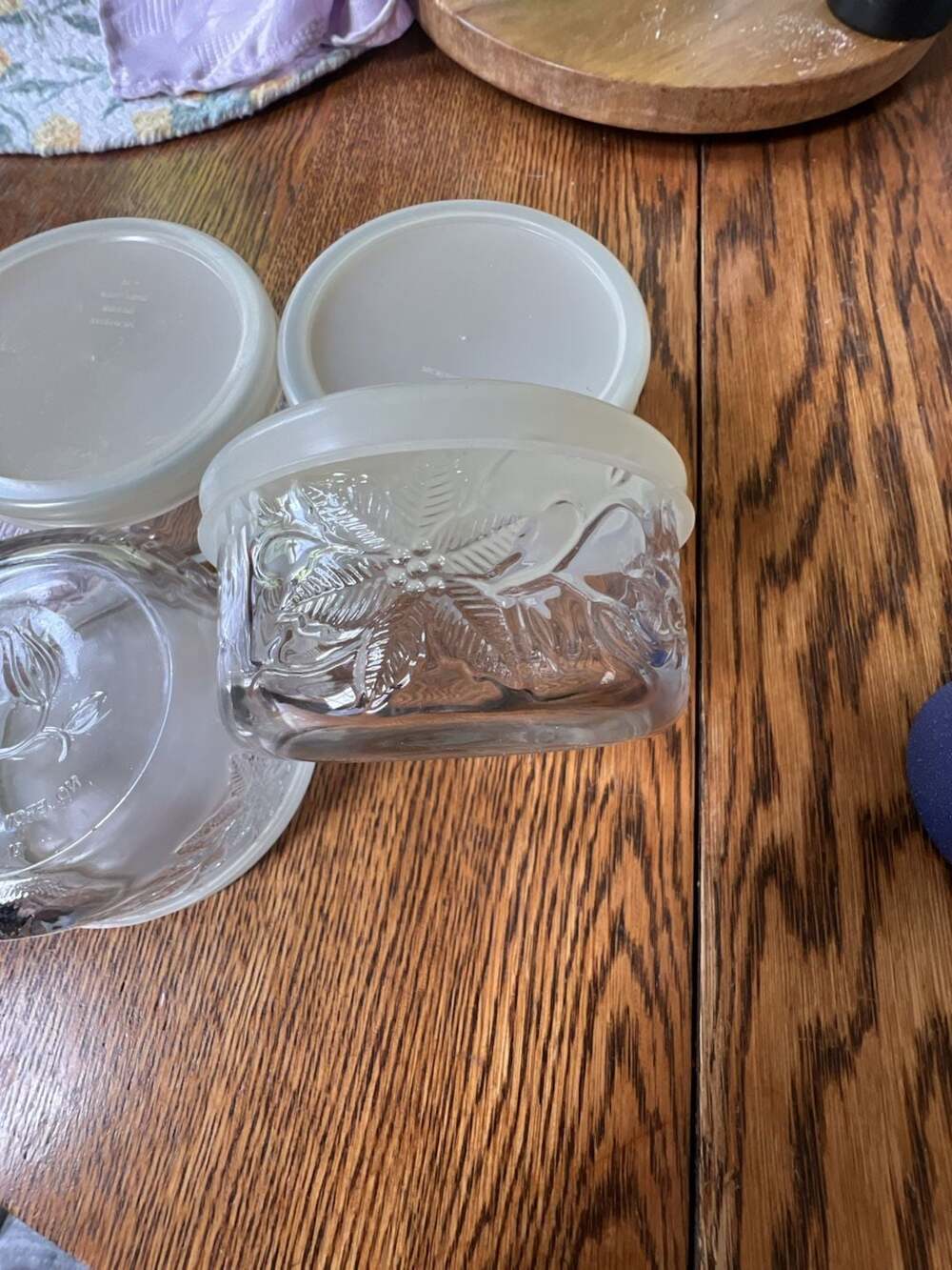 Set of 4 Princess House Poinsettia Crystal Storage Bowls with Lids